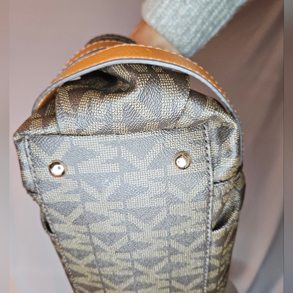 Michael Kors Brown and Tan Satchel - Picture 5 of 14